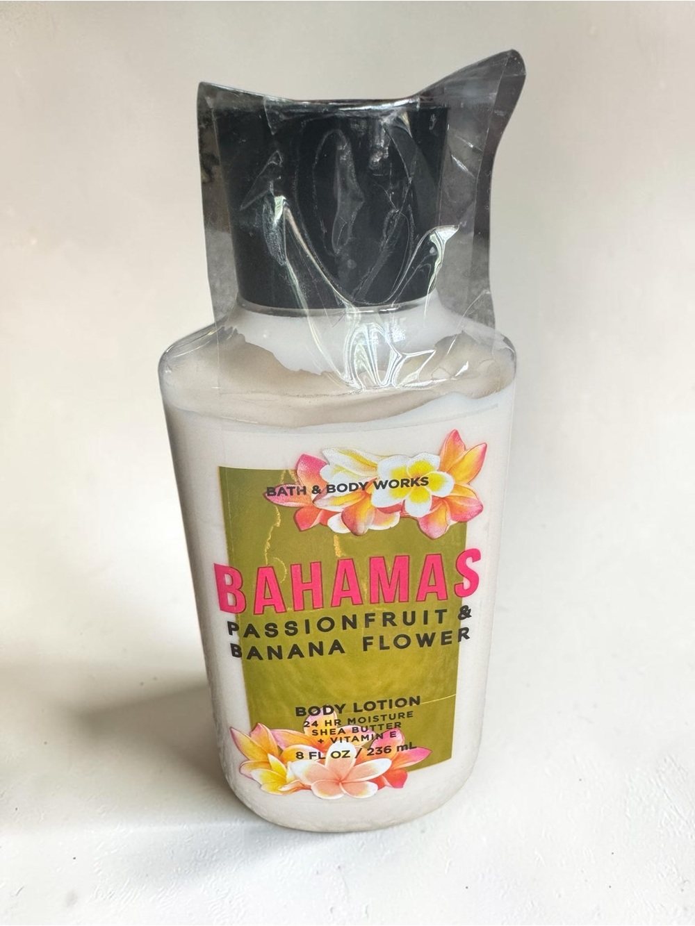 Bath & Body Works Bahamas Passionfruit & Banana Flower Body Lotion - NEW